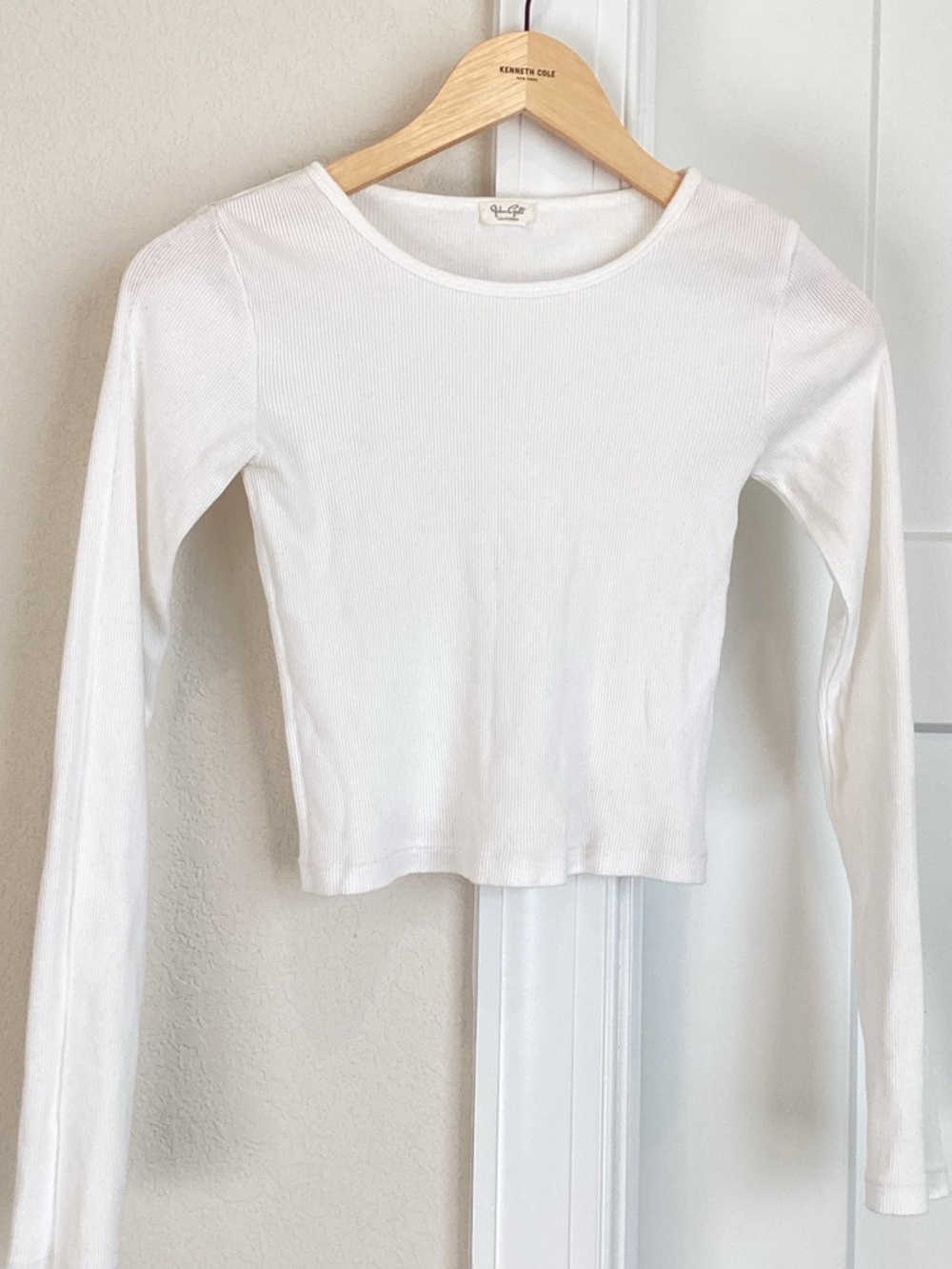 PacSun White Ribbed Long-Sleeve Baby Tee John Galt California